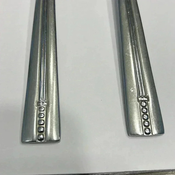 4 Oneida Silver Park Avenue Serving Spoons stainless silverware - Picture 5 of 7